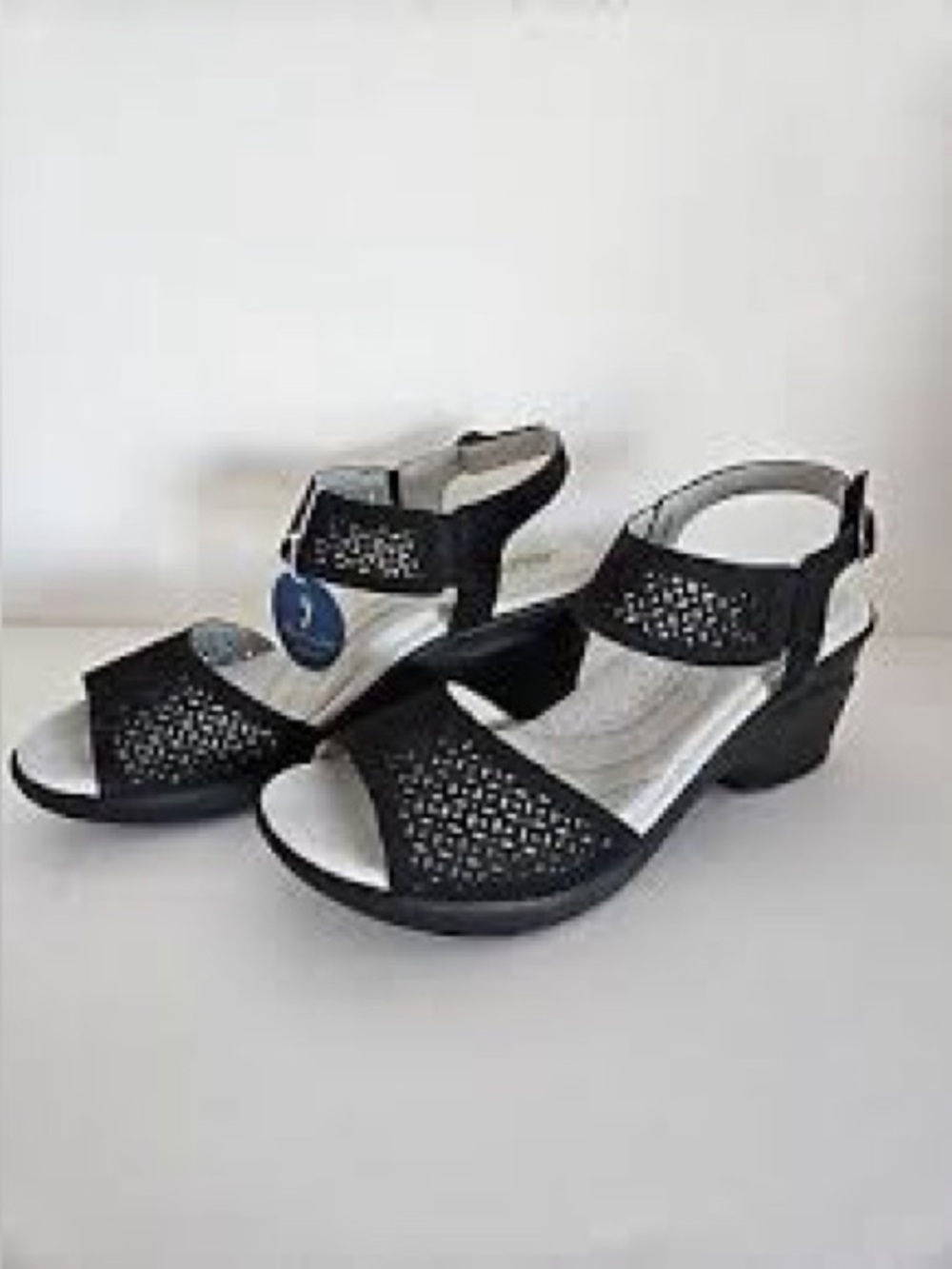 JBU by Jambu NWT Toledo Black Wedge Heel Sandal Memory Foam sz 9.5 M